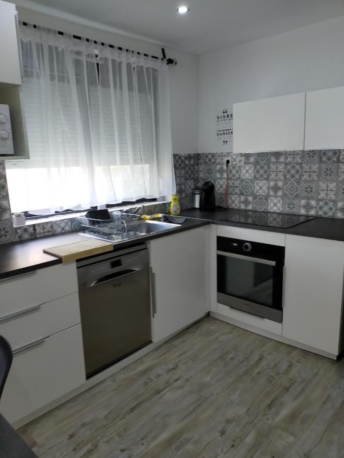 Logement Atypique Arles Eksteriør billede